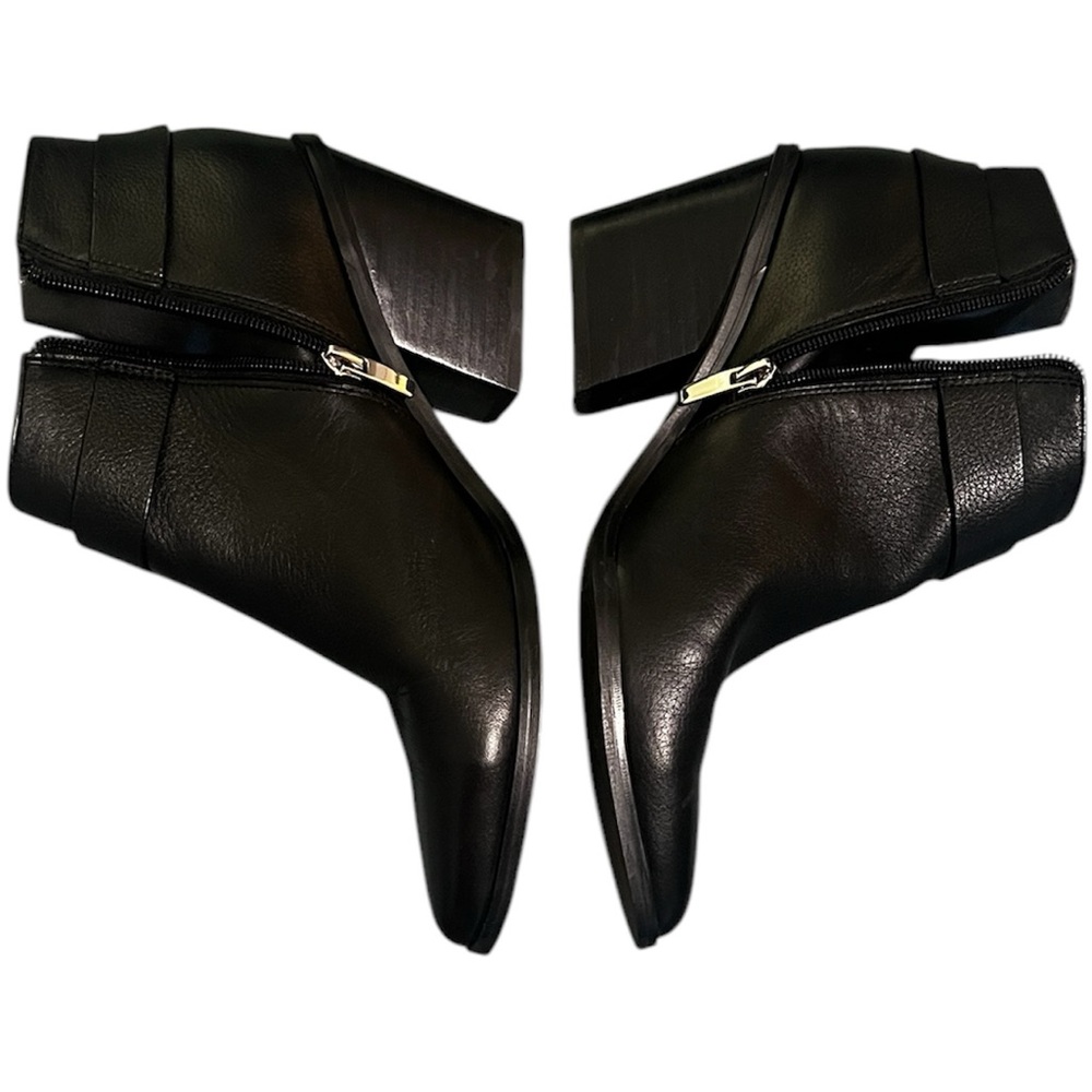Nine West black leather w buckle heeled booties Size 9.5 - Picture 4 of 8